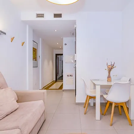 Caballerizas Con Parking Gratuito Apartamento *