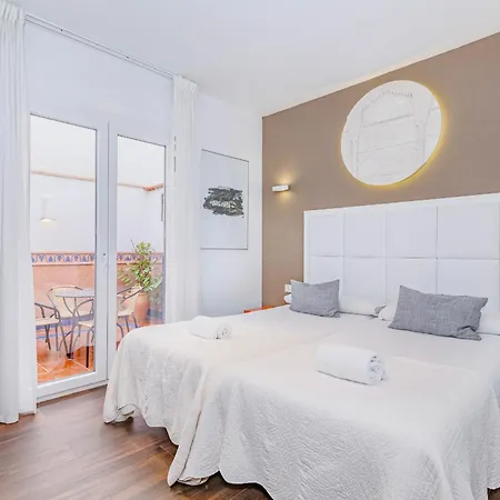 Caballerizas Con Parking Gratuito Apartamento Granada