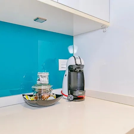 Caballerizas Con Parking Gratuito Apartamento *