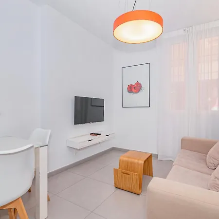 Apartamento Caballerizas Con Parking Gratuito *