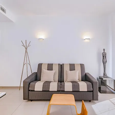 Caballerizas Con Parking Gratuito Apartamento Granada